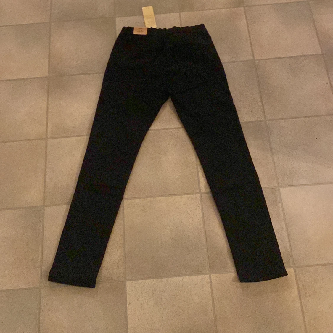 Svarta jeans från Lindex aldrig använda - 90