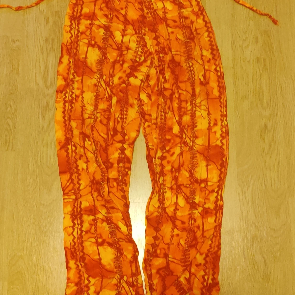 Färgglada byxor med mönster - 90