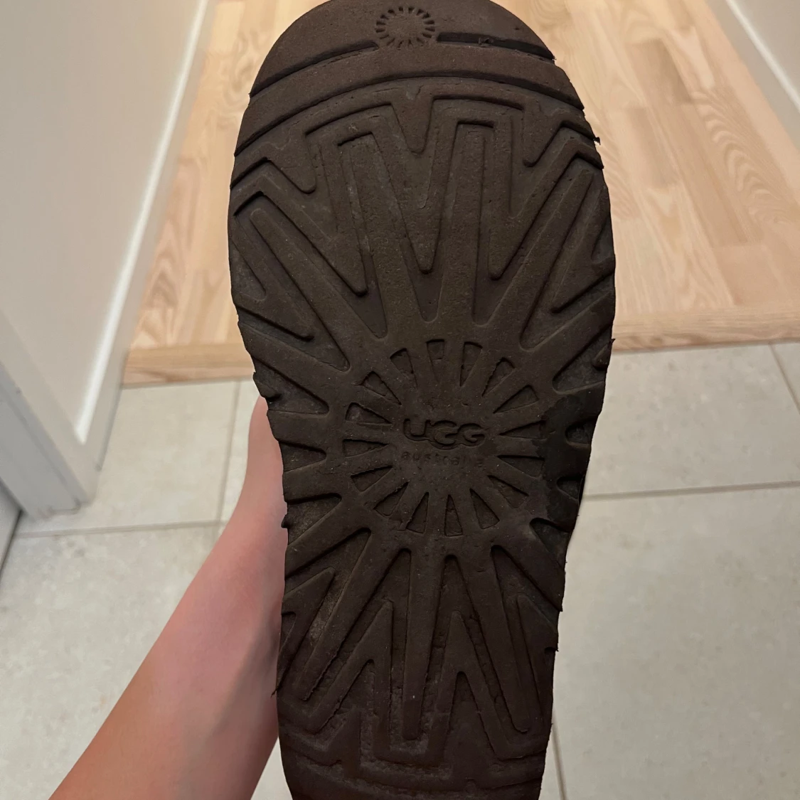 Bruna höga Uggs - 1