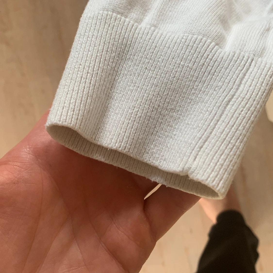 Vit tröja från Tommy Hilfiger - 90