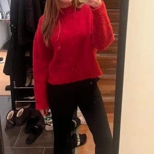 Röd stickad tröja - Superfin röd stickad tröja från Zara❤️