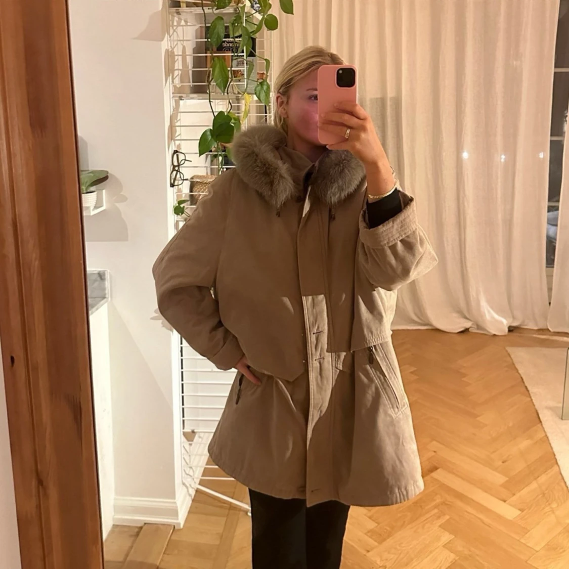 Kappa med pälskrage