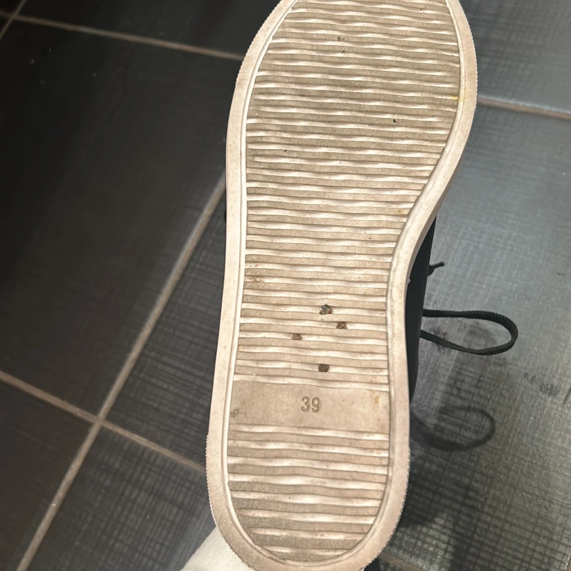 Svarta sneakers från K.Cobler - 92