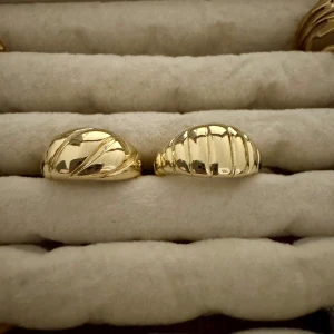 Nya ringar i lager!💍💍 -  24 K Guldplätrade ringar styck pris 