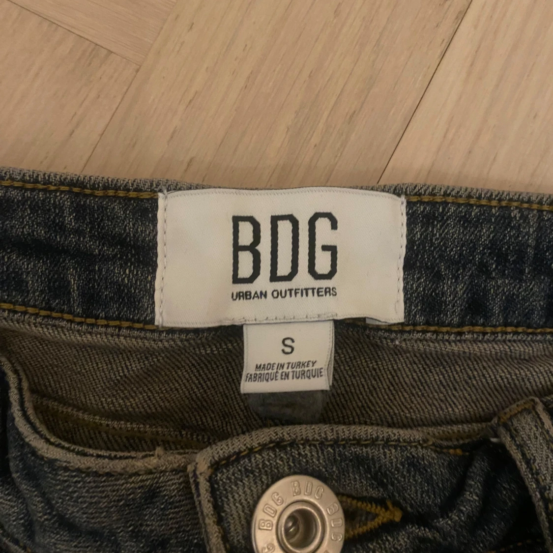 Jeanskjol från BDG Urban Outfitters - 2