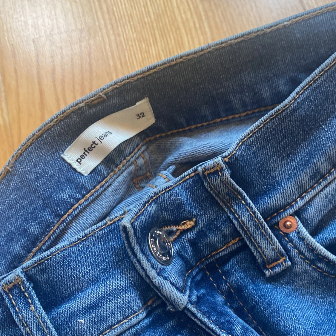 Blå bootcut jeans från Perfect Jeans - 3