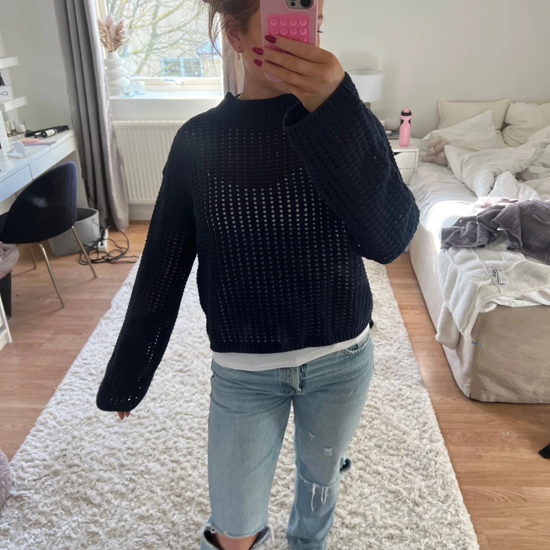 Mörkblå stickad tröja - 1