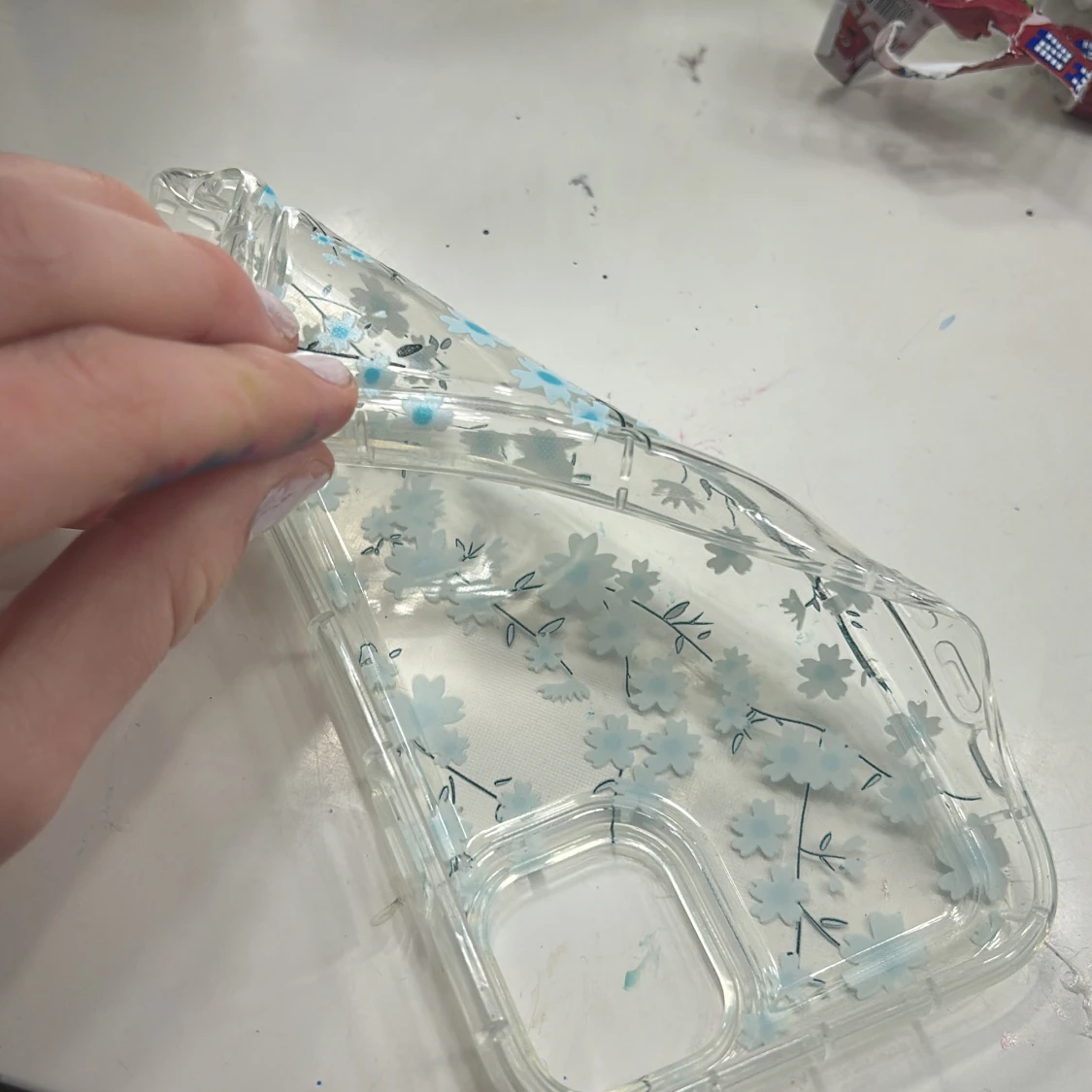 Transparent mobilskal med blommönster - 3