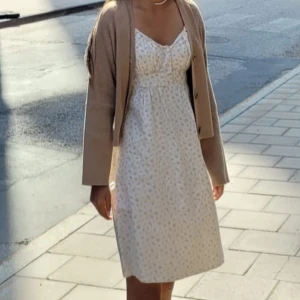 Söt sommarklänning - Klänning från Brandy Melville, använd 1 gång