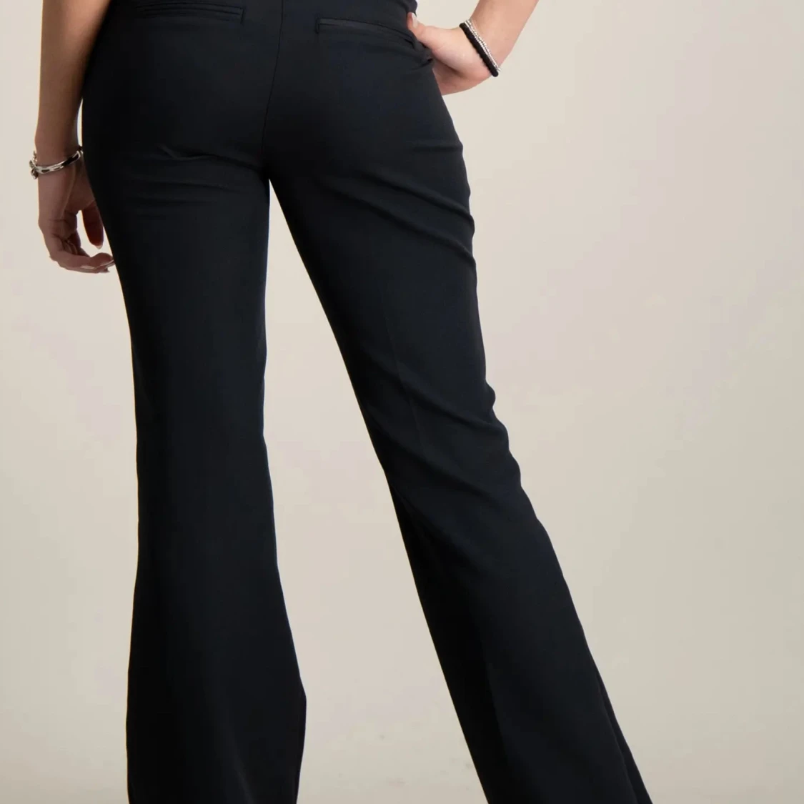 Svarta kostymbyxor - 1