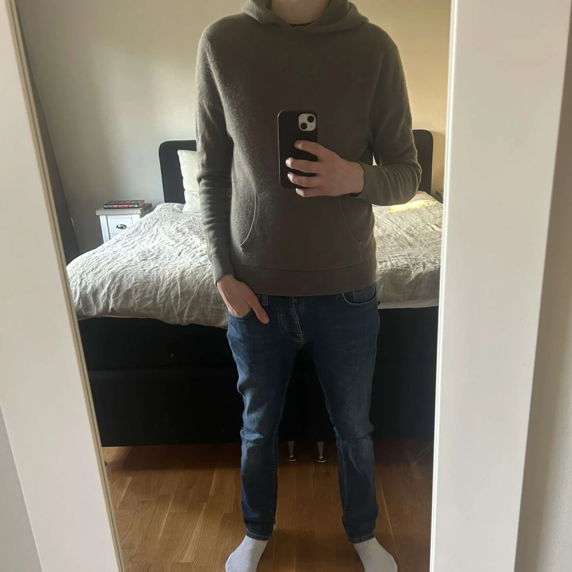 Grå hoodie - 3