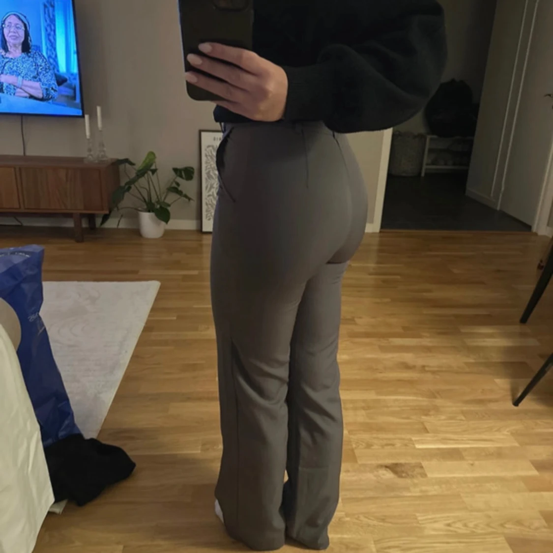 Grå byxor - 90