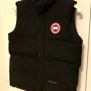 Canada goose väst - Bra skick