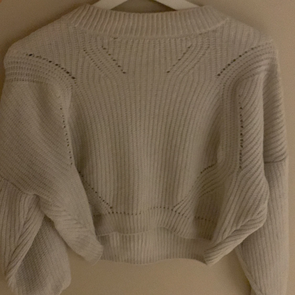 Vit stickad tröja - 90