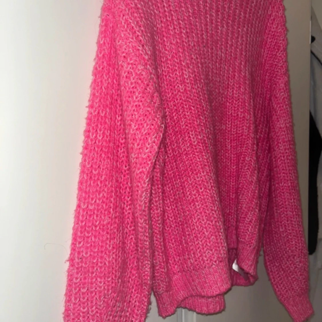 Rosa stickad tröja från FB Sister