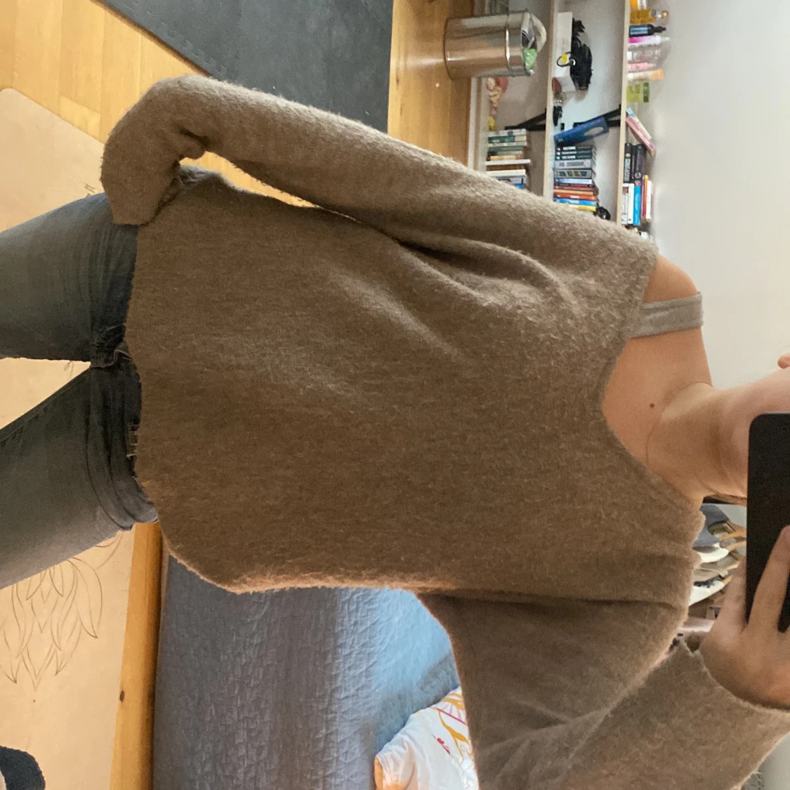 Beige stickad off shoulder tröja - 90