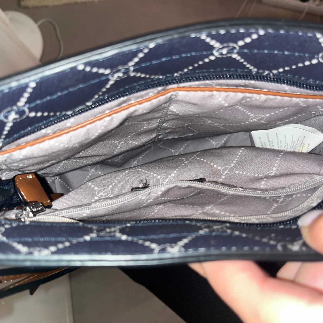 Marinblå axelväska från Tamais - 92