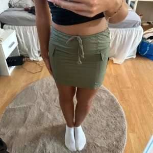 Cargokjol - Oanvänd cargokjol