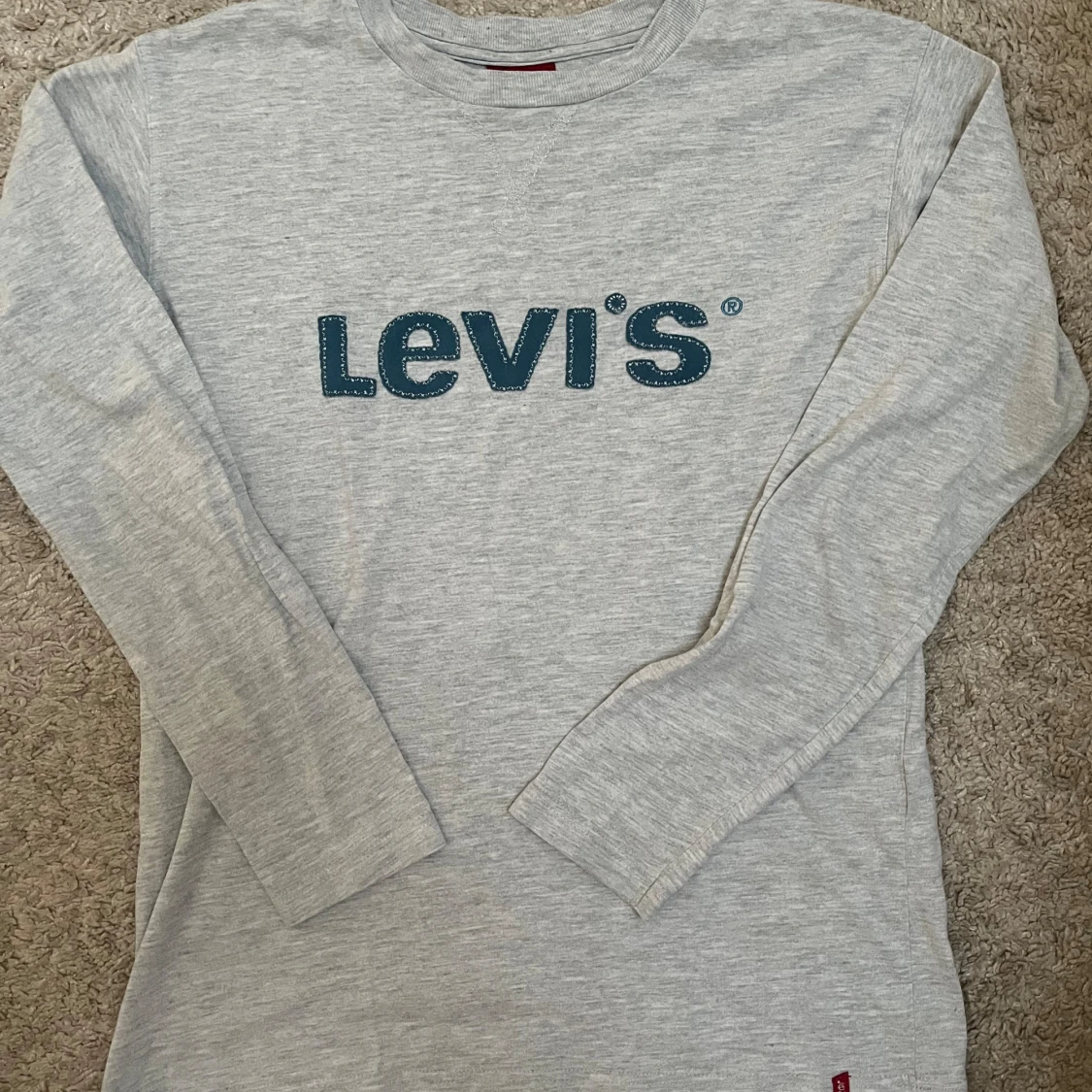 Grå långärmad tröja från Levi's