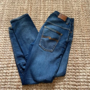 Nudie Jeans - Nudie Jeans | skick: mycket fint | storlek: W33 L32 | pris 599kr | Hör av dig vid frågor och funderingar 🙌🤩 