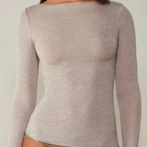 Intimissimi - Säljer min beige intimissmi tröja i S för 300💞 kan skicka fler bilder privat