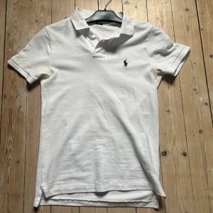 Polo Ralph lauren pike - Ralph lauren pike i storlek xs men passar s Skick 9/10 Skriv vid funderingar!