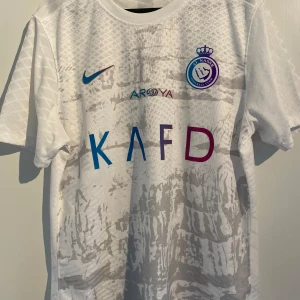 Al nassr Ronaldo third kit 23/24 - Shirt is in a very good condition and used couple of times 