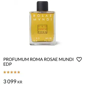 Helt oanvänd parfym. Rosae Mvndi har doften av ros kompletteras av de naturnära noterna av patchouli, vetiver och cederträ. En traditionell doft som riktar sig till både män och kvinnor. Nypris 3 099 säljer för 1050kr