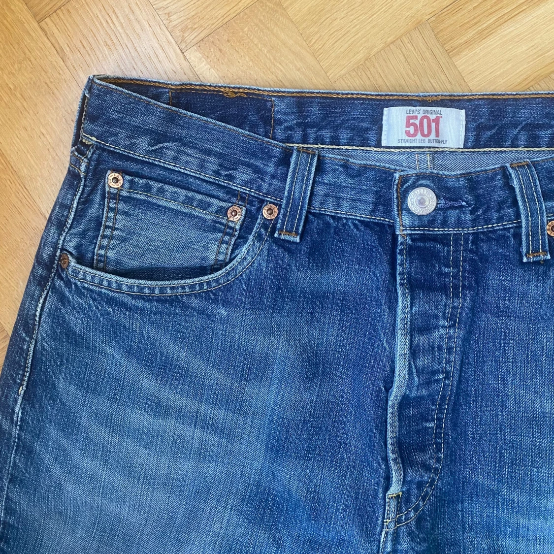 Levi’s 501 (34/32)  - 90