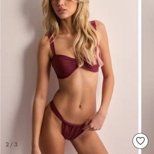HELT NY BIKINI - Helt ny bikini från Nelly! Endast testat överdelen. Lappar kvar