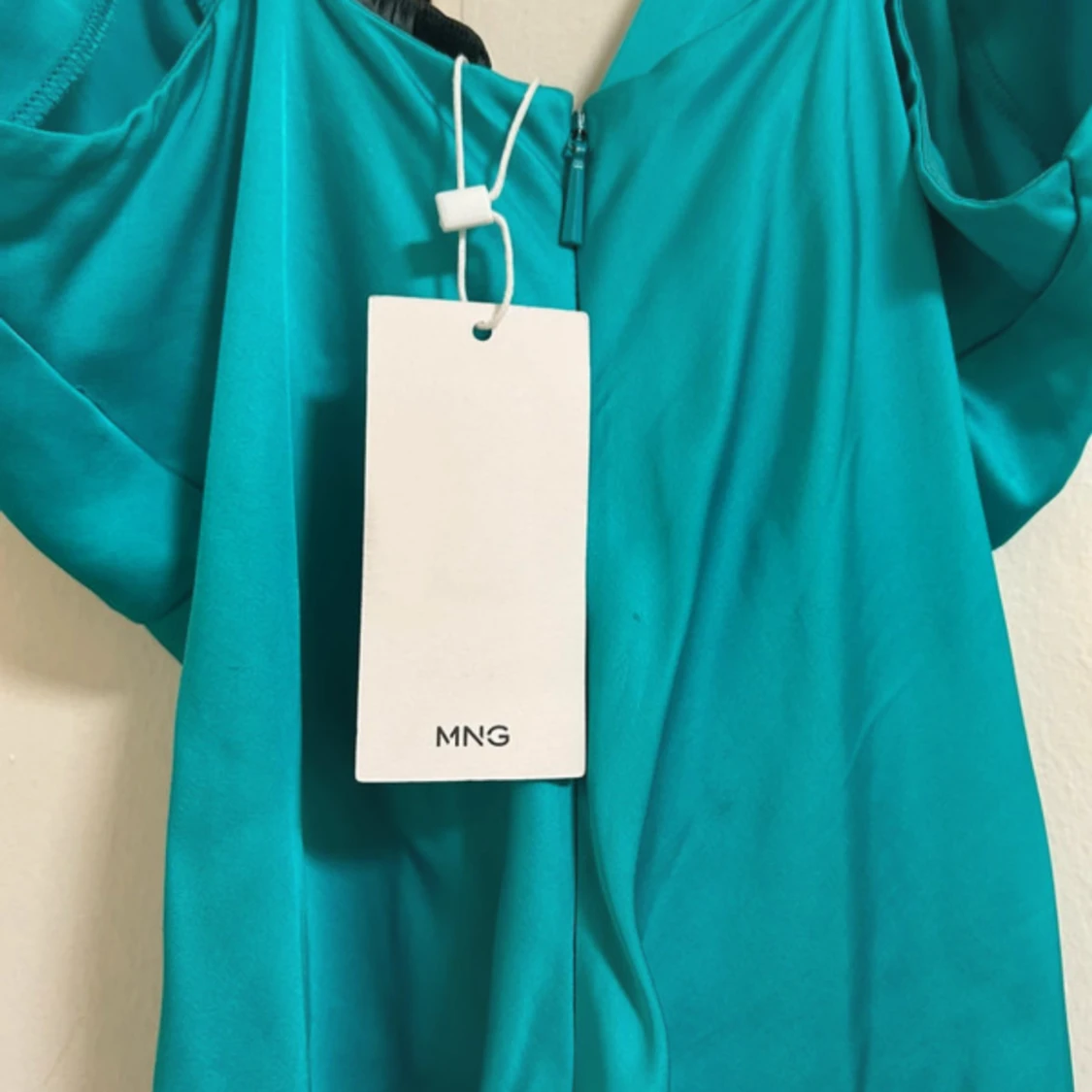 Mango satin långklänning  - 92