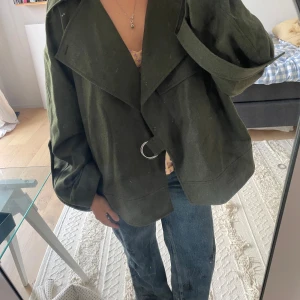 Dagmar jacka  - Säljer en helt oanvänd Dagmar jacka i storlek 36. Alla lappar är kvar, skriv för fler bilder. Nypris 5000kr