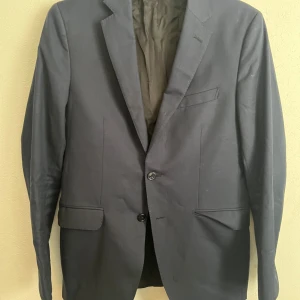 Massimo dutti - Kavajen är i gott skick, använd vid 4 tillfällen under de senaste 3 åren