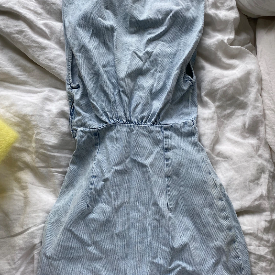 Dösnygg jeansklänning från zara - 90