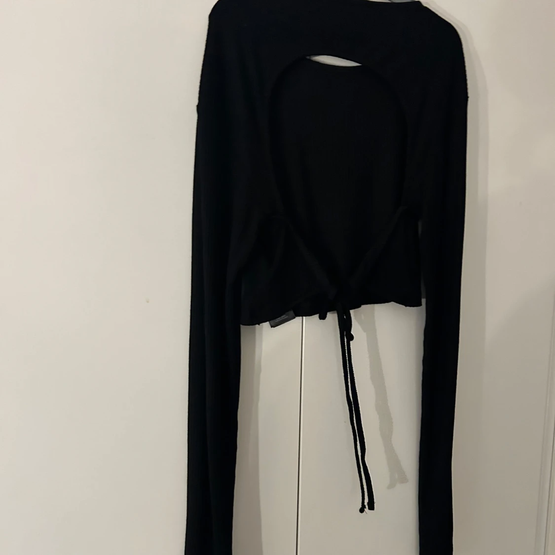Svart långärmad topp från NA-KD - 90