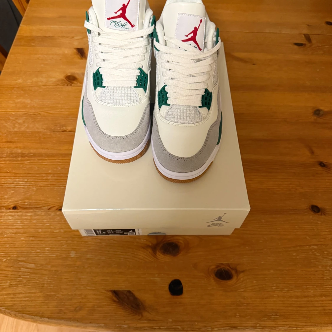 Nike Air Jordan 4 Pinegreen - 92