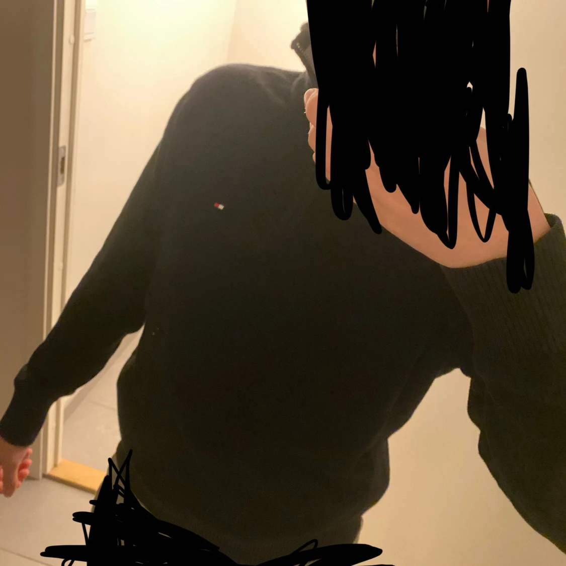 Svart tröja från Tommy Hilfiger