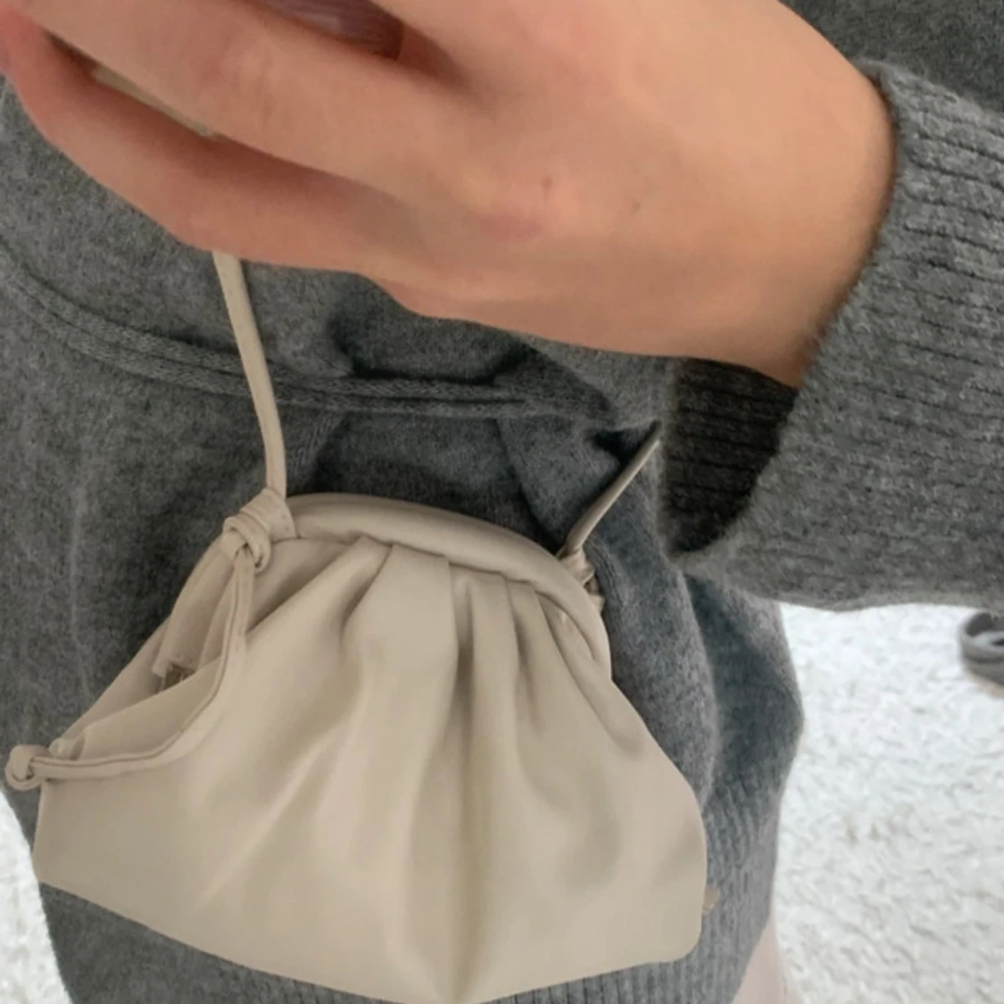 Vit dumplingväska  - 91