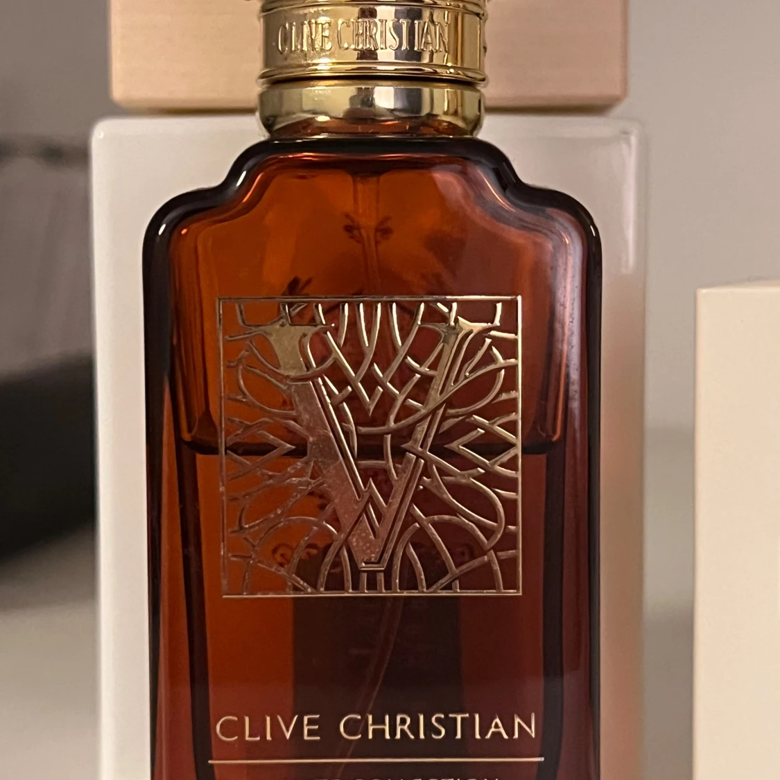 Clive Christian V - 90