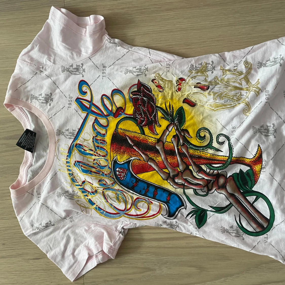 Ljusrosa ed hardy tröja - 90