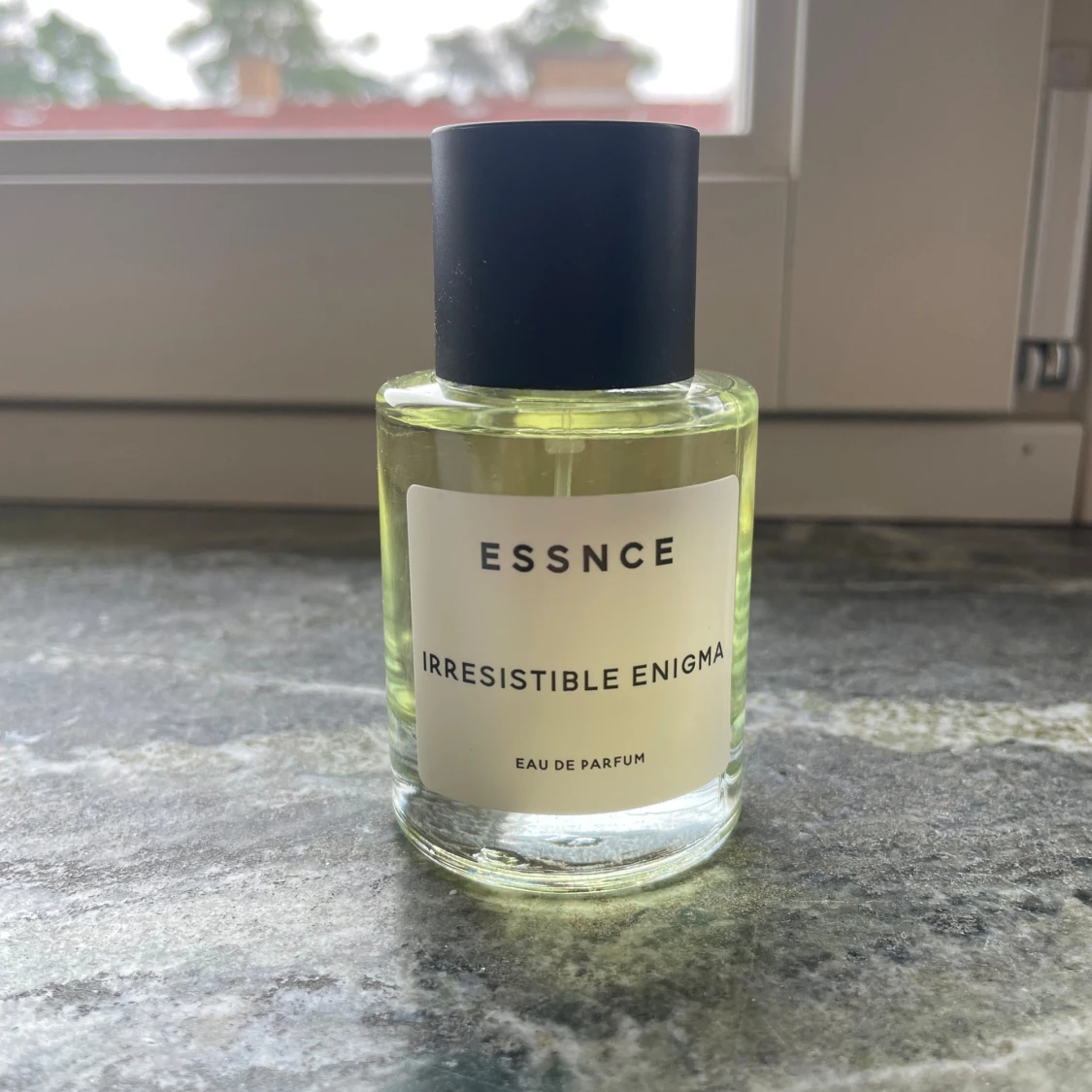 Essnce - Irresistible enigma