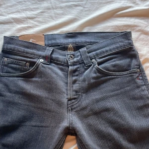 Dondup gorge  - Tja säljer nu dessa skit snygga dondups inga defekter 10/10