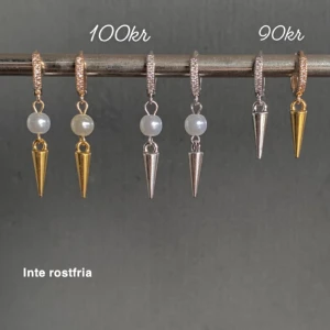 Örhängen  - Frakt 18kr ❤️