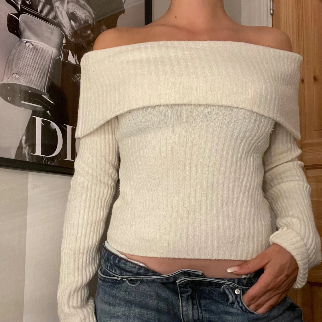 Vit offshoulder tröja