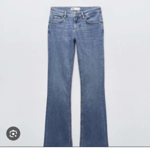 Bootcut jeans  - bootcut jeans från zara, knappt använda🩷