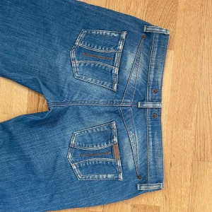 Snygga vintage Low waist jeans  - Supersnygga Low waist jeans, bootcut, bra sick!