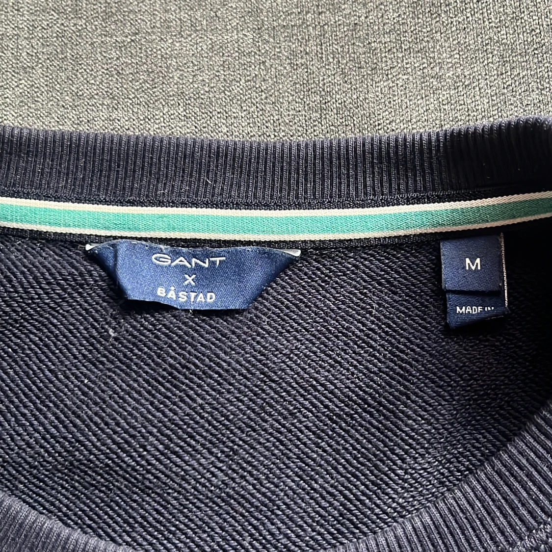 Svart sweatshirt från GANT - 91
