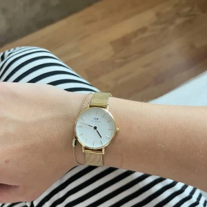 Daniel Wellington Klocka - Använd Max 5 gånger. Fint skick.