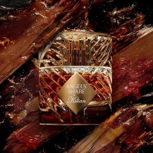 Kilian Paris Angels' Share - Kilian Paris Angels' Share 10 ml 150kr  Köp 3 så bjuder jag på leverans. Jag har 28 mest hayoade nisch partner. Kolla lista.  Jag köper in större mängd refiler på parfymerna från Holland därför jag får bra priser och kan sälja till er bra pris 