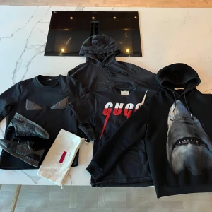 ALLA DESSA PLAGG PÅ MIN PROFIL - TJA, IN O CHECKA DESSA PLAGG INNE PÅ MIN PROFIL 😁😁